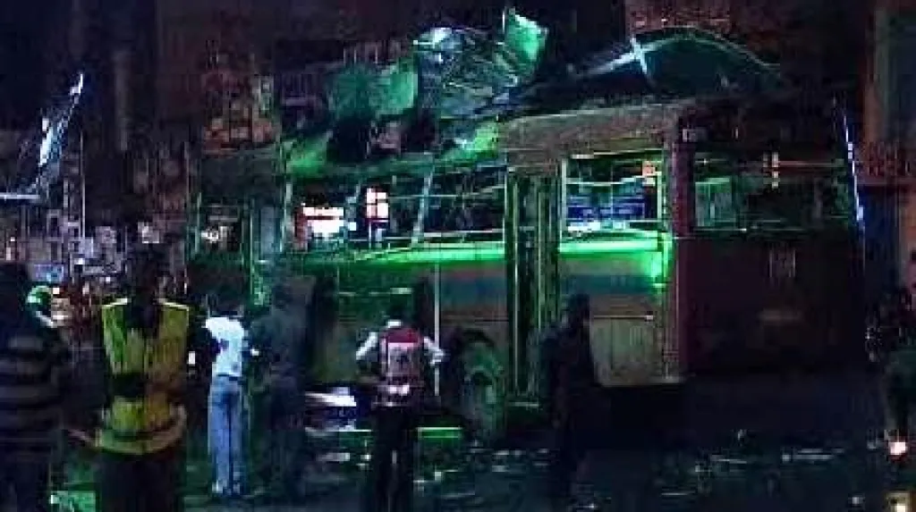 Výbuch autobusu na Srí Lance
