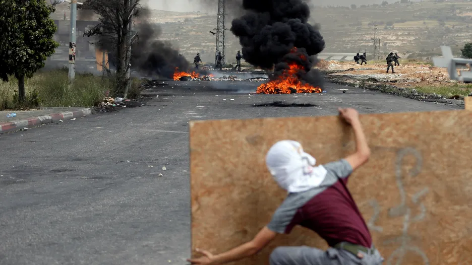 Palestinský mladík v den nakby