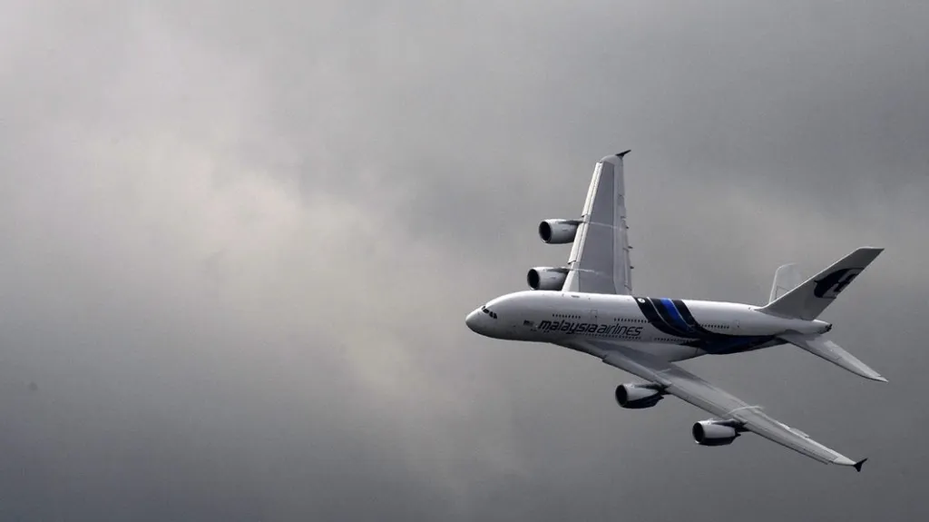 Airbus A380 představený na aeroshow ve Farnborough