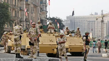 Armáda v ulicích Káhiry