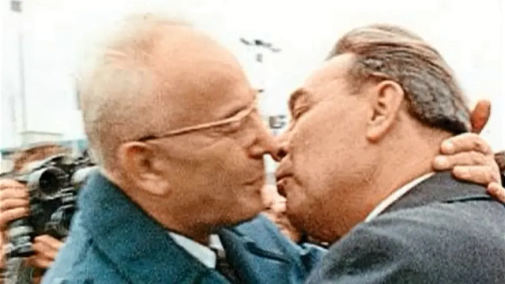 Gustáv Husák a Leonid Iljič Brežněv