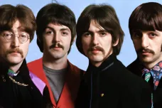 Beatles vydávají poslední píseň, „křišťálově jasný“ Lennonův hlas je dílem AI