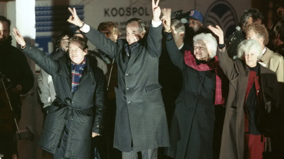 Americký prezident George Bush společně s Václavem Havlem v listopadu 1990 na Václavském náměstí