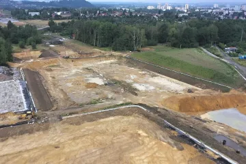 Stavbu obchvatu Frýdku-Místku už neblokuje ekologická zátěž. Při sanaci odtěžili 70 tisíc tun nebezpečného odpadu