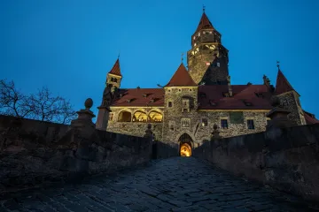 Mumie, Golem i vražedkyně. Hrady a zámky se nebojí v noci rozloučit s létem