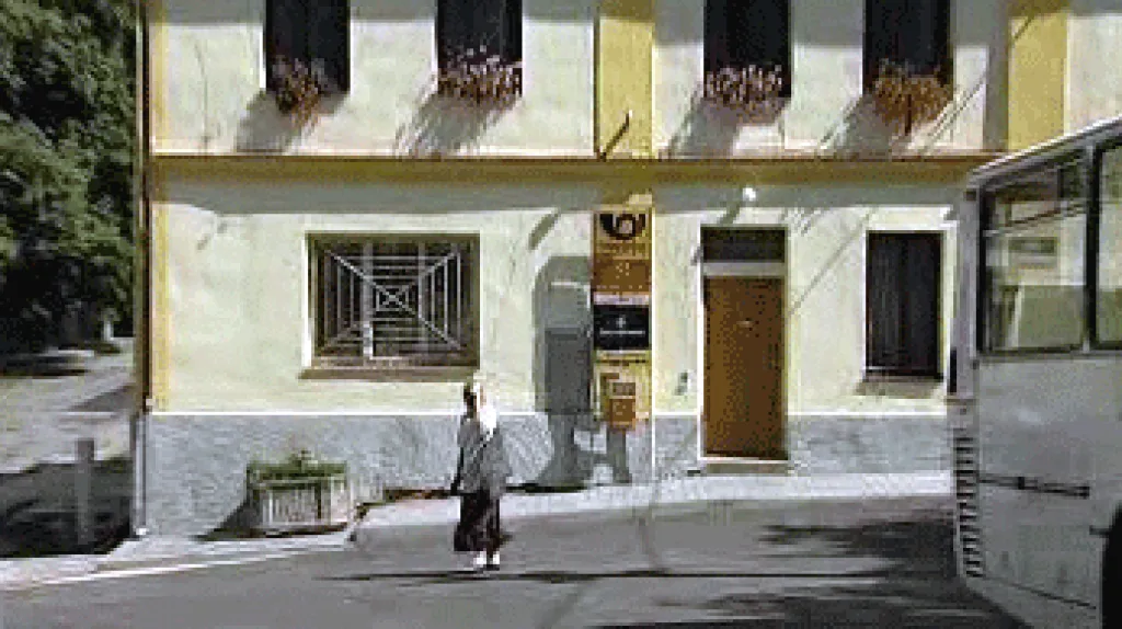 Poštovní úřad