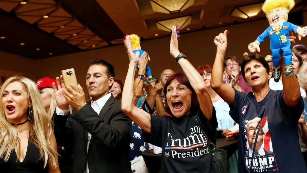 Stoupenci Donalda Trumpa oslavují jeho triumf