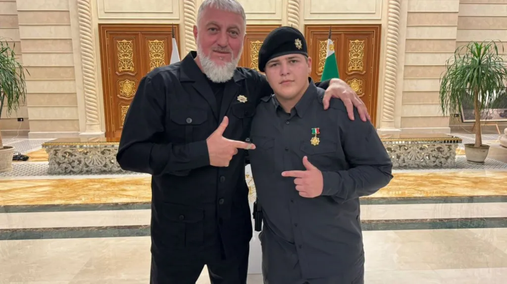Adam Delimchanov s Adamem Kadyrovem (zleva)
