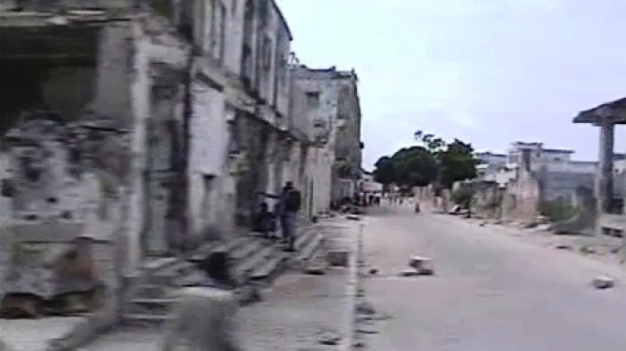 Následky bojů v Mogadišu