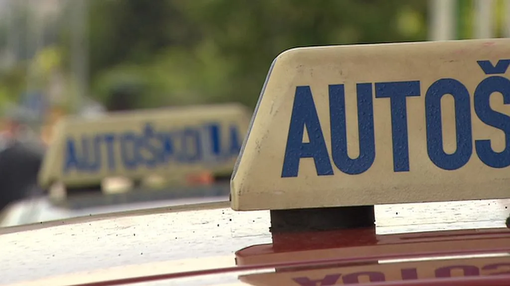 Autoškoly čekají změny