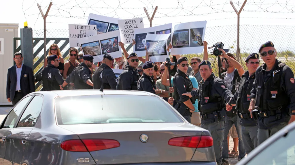 Na Lampeduse se demonstrovalo proti Barrosovi