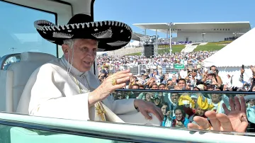 Papež v Mexiku