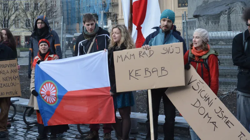 Odpůrci protiislámských nálad