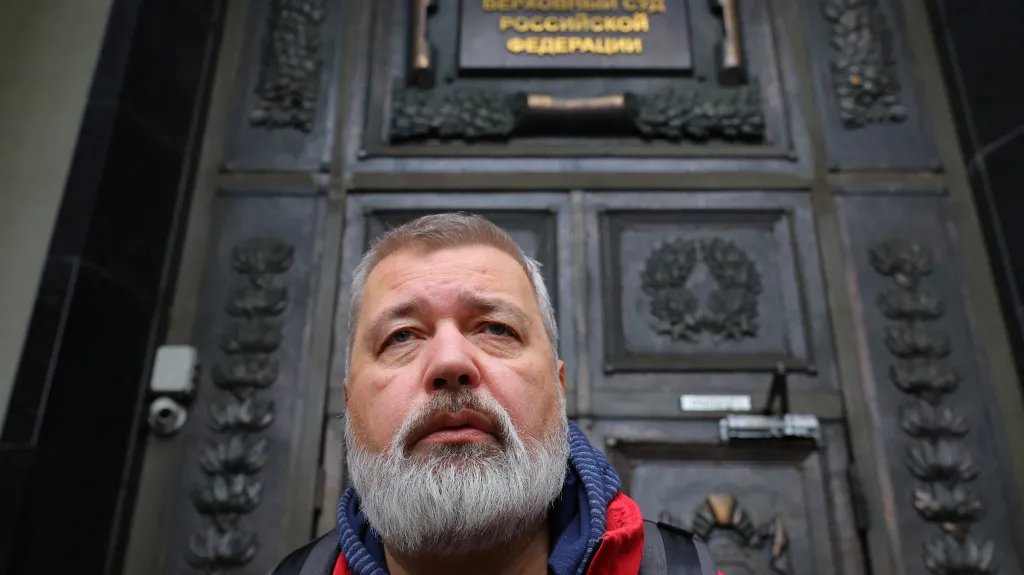 Šéfredaktor listu Novaja gazeta Dmitrij Muratov před nejvyšším ruským soudem