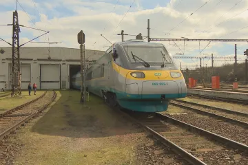 Pendolina už v Česku jezdí dvacet let. Jednu ze sedmi jednotek dráhy vyřadily z provozu