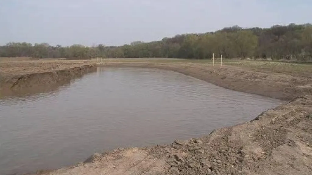 Nový mokřad v Rajhradicích