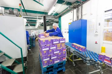 Evropská komise vyšetřuje Mondelez kvůli omezování soutěže. Firmě patří i české sladkosti