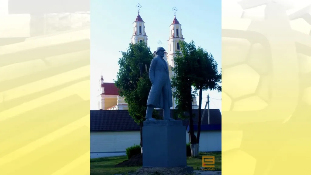 Socha Lenina ve městě Glybokoje