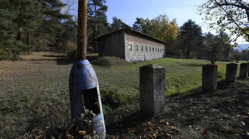 Areál v Rabyni u Slapské přehrady, který dříve patřil zakladateli vytunelované společnosti H-System Petru Smetkovi, na snímku z 22. října 2018