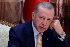Erdoganova éra končí, hlásá opozice. Utrpěl největší debakl za dvě dekády