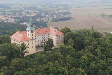 Proslavili ho Černí baroni. Zámek Zelená Hora se dočká opravy za stovky milionů