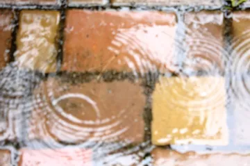 Rozvodněné řeky na severu Čech ustupují