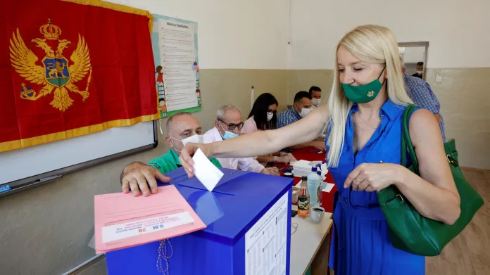 Volební místnost v hlavním městě Podgorica