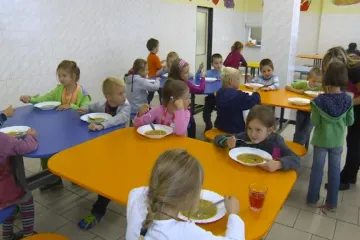 ČSSD očekává v otázce obědů zdarma další jednání, podle Babiše by mělo být jasno do měsíce