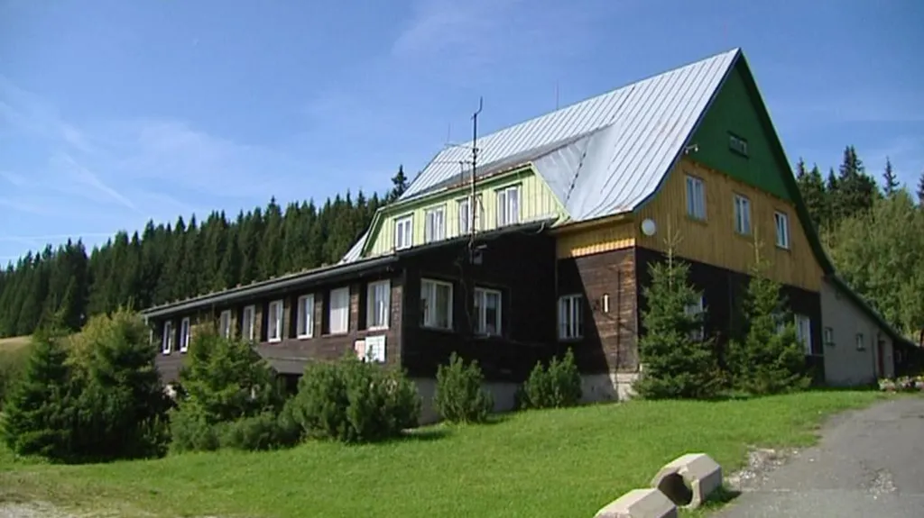 Základní škola v roubence v Malé Úpě
