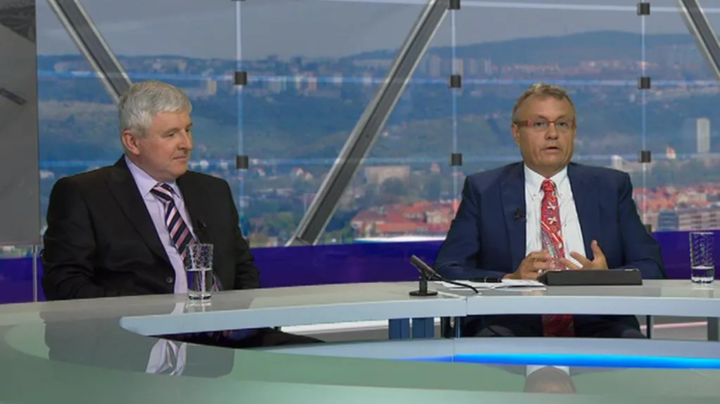 Jiří Rusnok (vlevo) a Vladimír Dlouhý v OVM