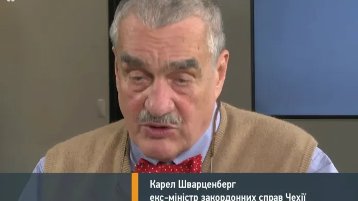 Karel Schwarzenberg při rozhovoru pro ukrajinskou stanici Hromadske.tv
