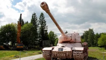 Slavný růžový tank v muzeu v Lešanech