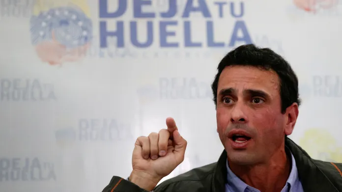 Lídr opozice Henrique Capriles