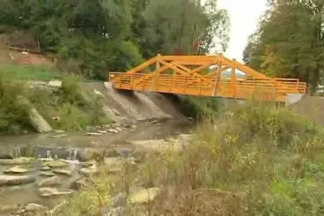 Mosty na Novojičínsku poničené poslední povodní už opět stojí