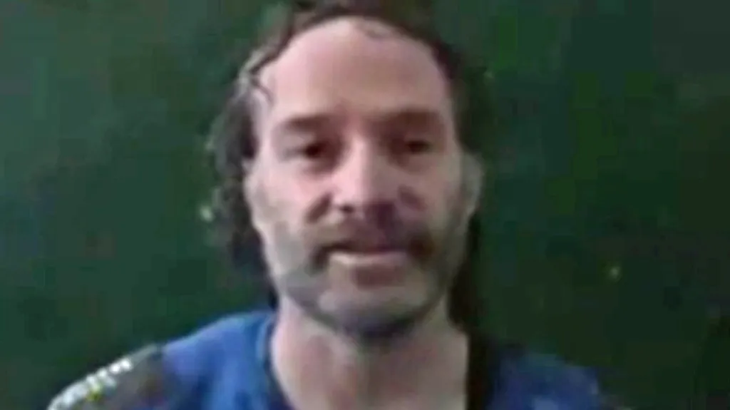 Propuštěný novinář Peter Theo Curtis