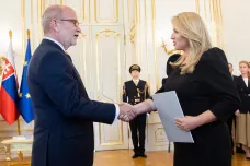 Čaputová jmenovala tři nové ministry, diplomacii povede dosavadní velvyslanec v Česku Káčer