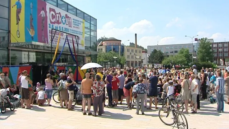 V Trutnově skončil první ročník mezinárodního festivalu “Cirk uff“.