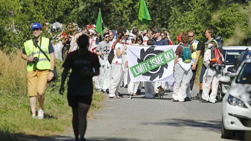 Pochod proti těžbě uhlí k lomu Bílina na Mostecku (2018)