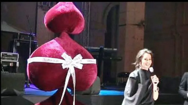 Předvánoční nákupy tématem Ekonomiky ČT24