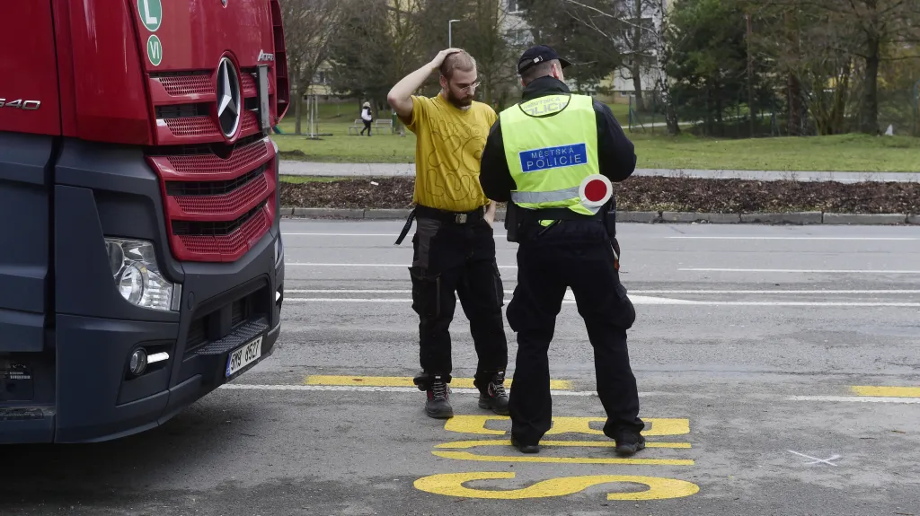 Kontrola řidiče, který porušil zákaz vjezdu do Přerova