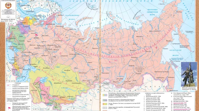 Mapa ze současného ruského školního dějepisného atlasu o vývoji SSSR v letech 1922 až 1940
