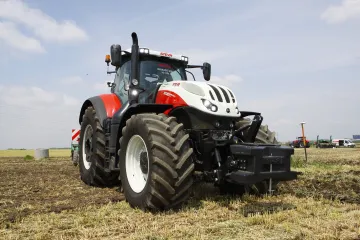 Reportéři ČT: Soud potvrdil Babišův střet zájmů. Klíčem byl traktor