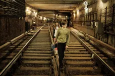 Chtěli jsme ukázat i pěkné věci, říká režisér filmu Světloplachost o dětech z charkovského metra