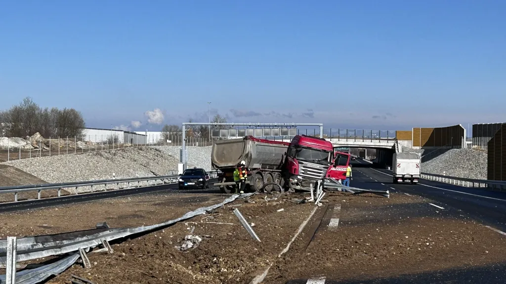 Vážná nehoda na dálnici D3 u Českých Budějovic (11. března 2025)