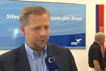 Bendl: Tluchoř mluví sám za sebe, odvolání Fuksy je věc premiéra