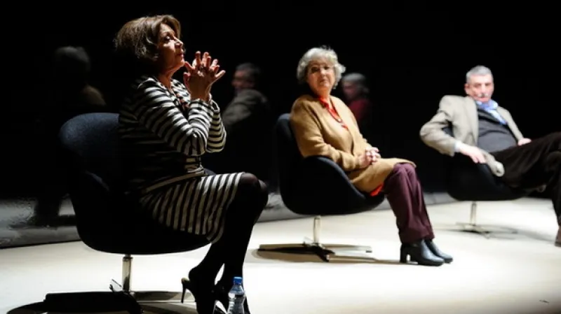 Iluze / Emília Vášáryová, Božidara Turzonovová, Martin Huba