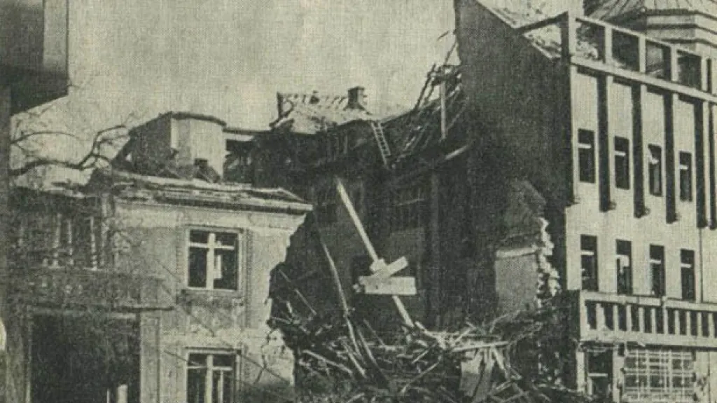 Následky amerického bombardování Kralup v roce 1945