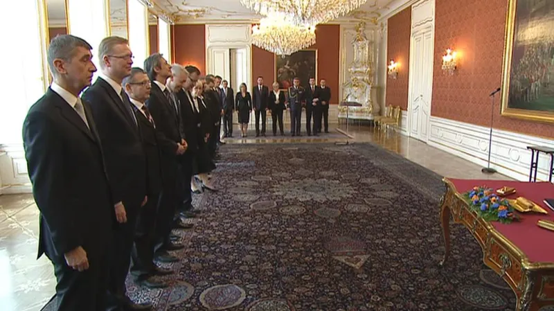 Prezident jmenoval novou vládu