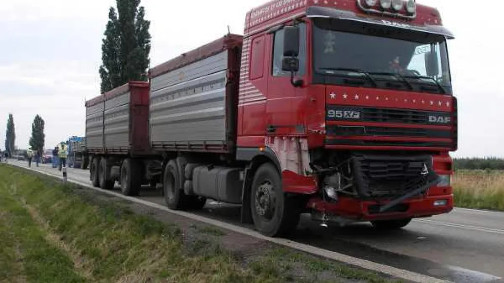 Kamion po nehodě