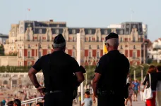 Francouzský Biarritz se kvůli summitu G7 proměnil v pevnost. Odpůrci prošli výcvikovým táborem